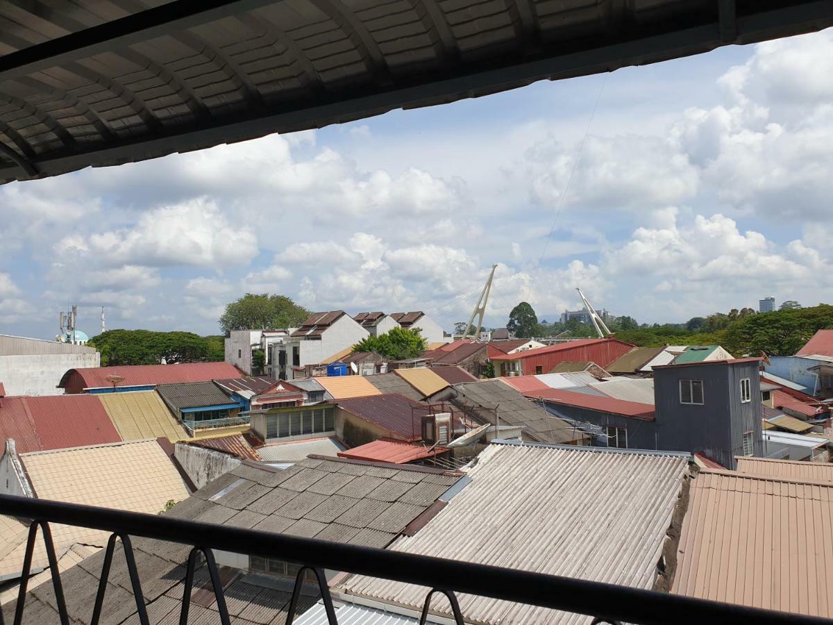 Hornbill'S Nest Kuching Hostel Екстериор снимка