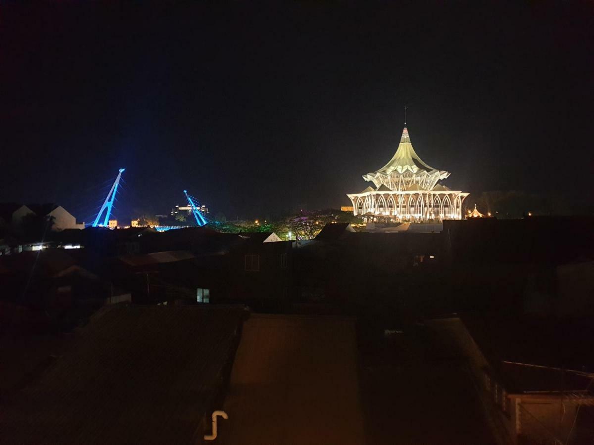 Hornbill'S Nest Kuching Hostel Екстериор снимка