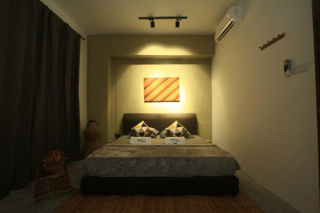 Hornbill'S Nest Kuching Hostel Екстериор снимка