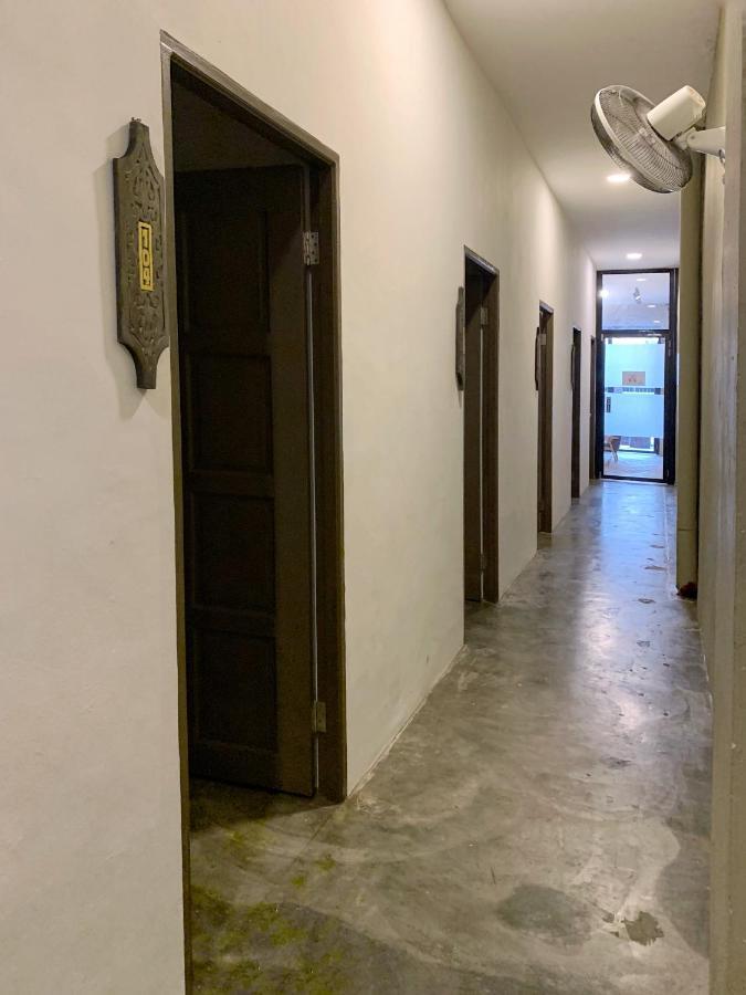 Hornbill'S Nest Kuching Hostel Екстериор снимка